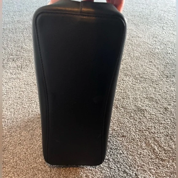 EUC Kate Spade Black Leather Shoulder Bag - Picture 9 of 9